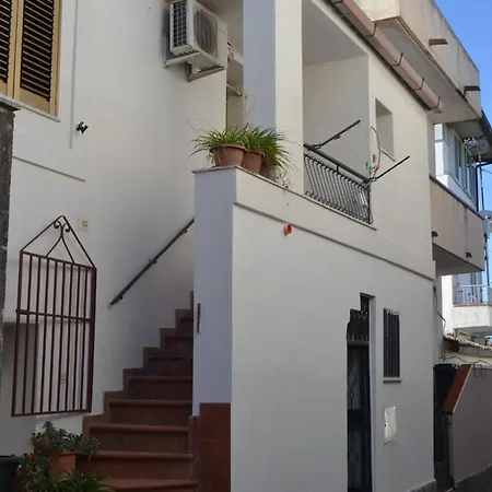 Erasippe At The Hamlet * Moschetta