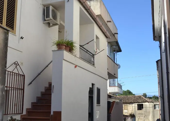 Erasippe At The Hamlet Moschetta