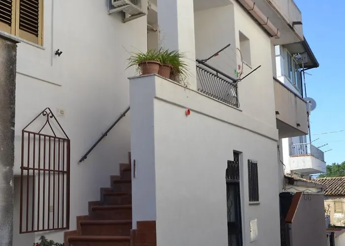 Erasippe At The Hamlet Apartment