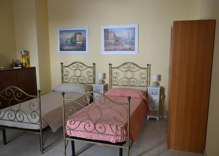 Erasippe At The Hamlet Apartment *