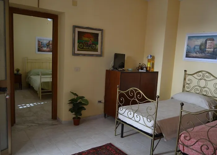 Erasippe At The Hamlet *